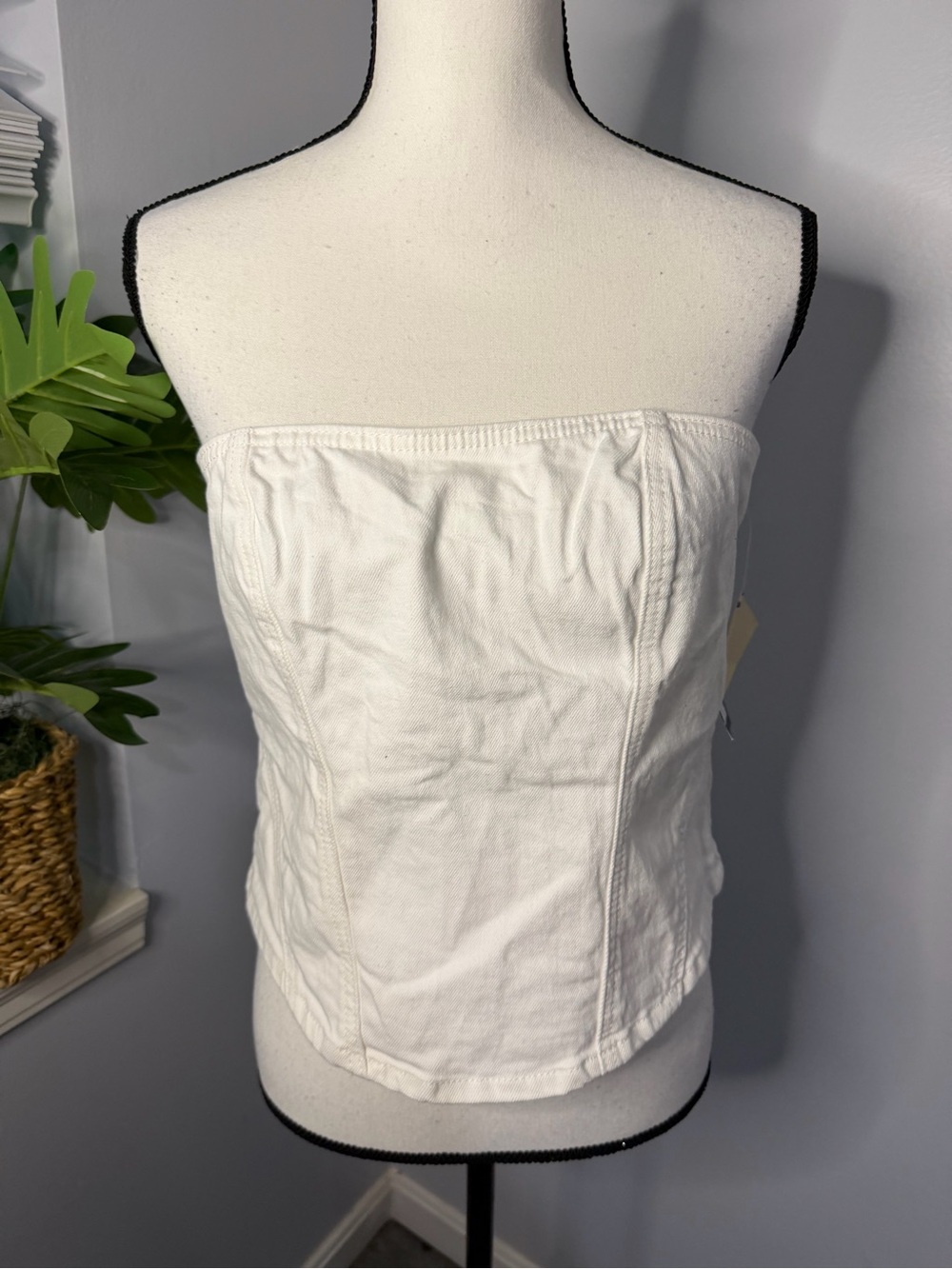 Universal Thread White Strapless Cotton Bustier Camisole